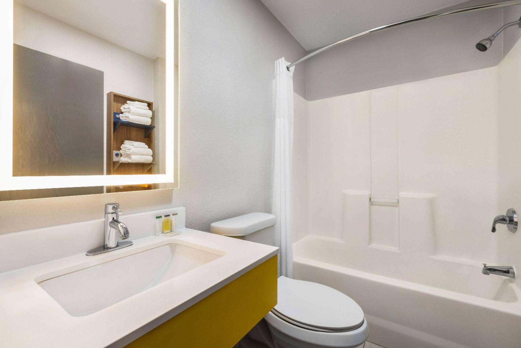 Microtel Inn & Suites By Wyndham New Ulm Zewnętrze zdjęcie