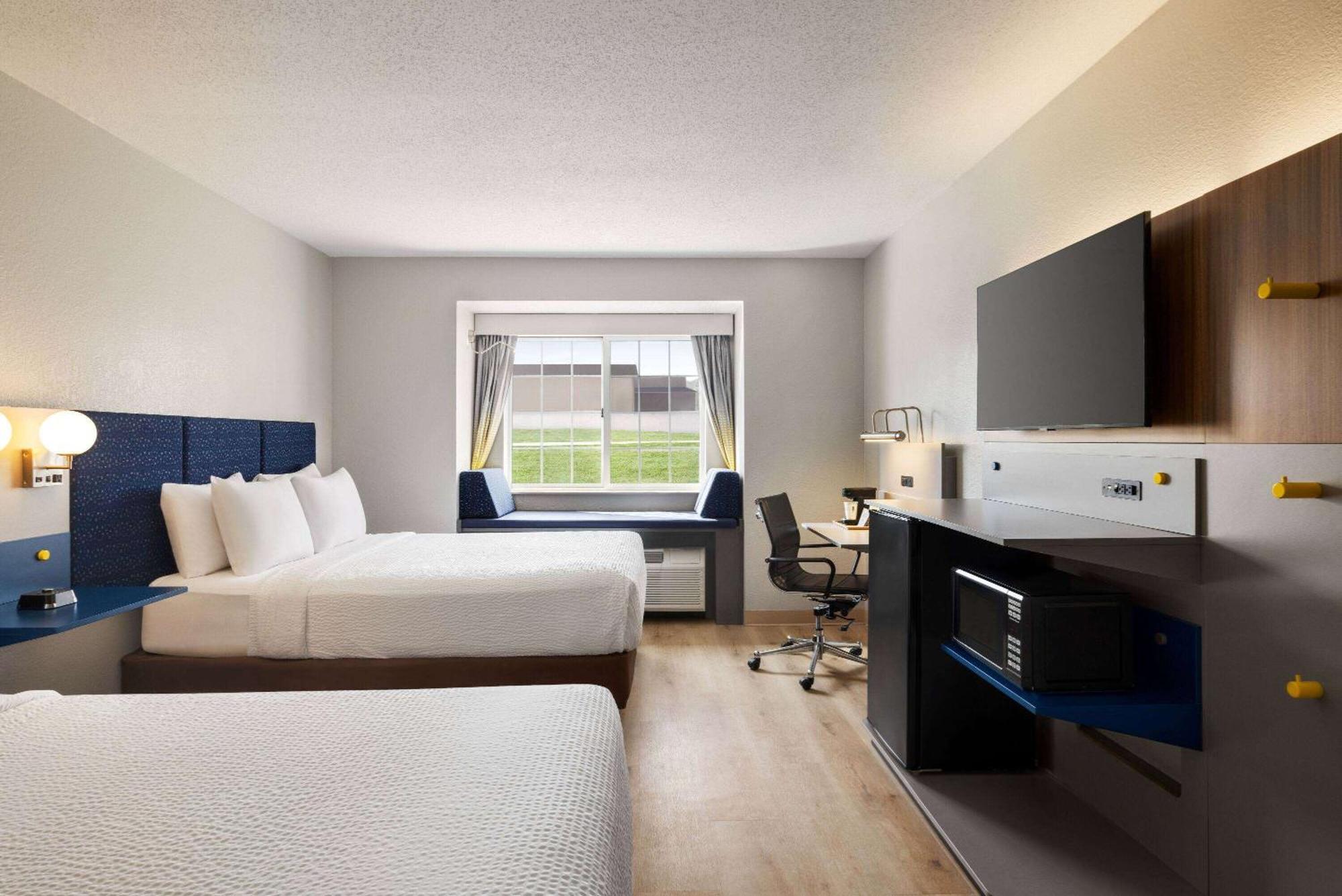 Microtel Inn & Suites By Wyndham New Ulm Zewnętrze zdjęcie