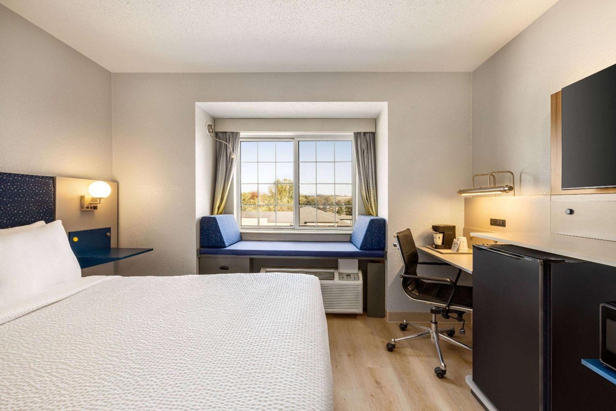 Microtel Inn & Suites By Wyndham New Ulm Zewnętrze zdjęcie