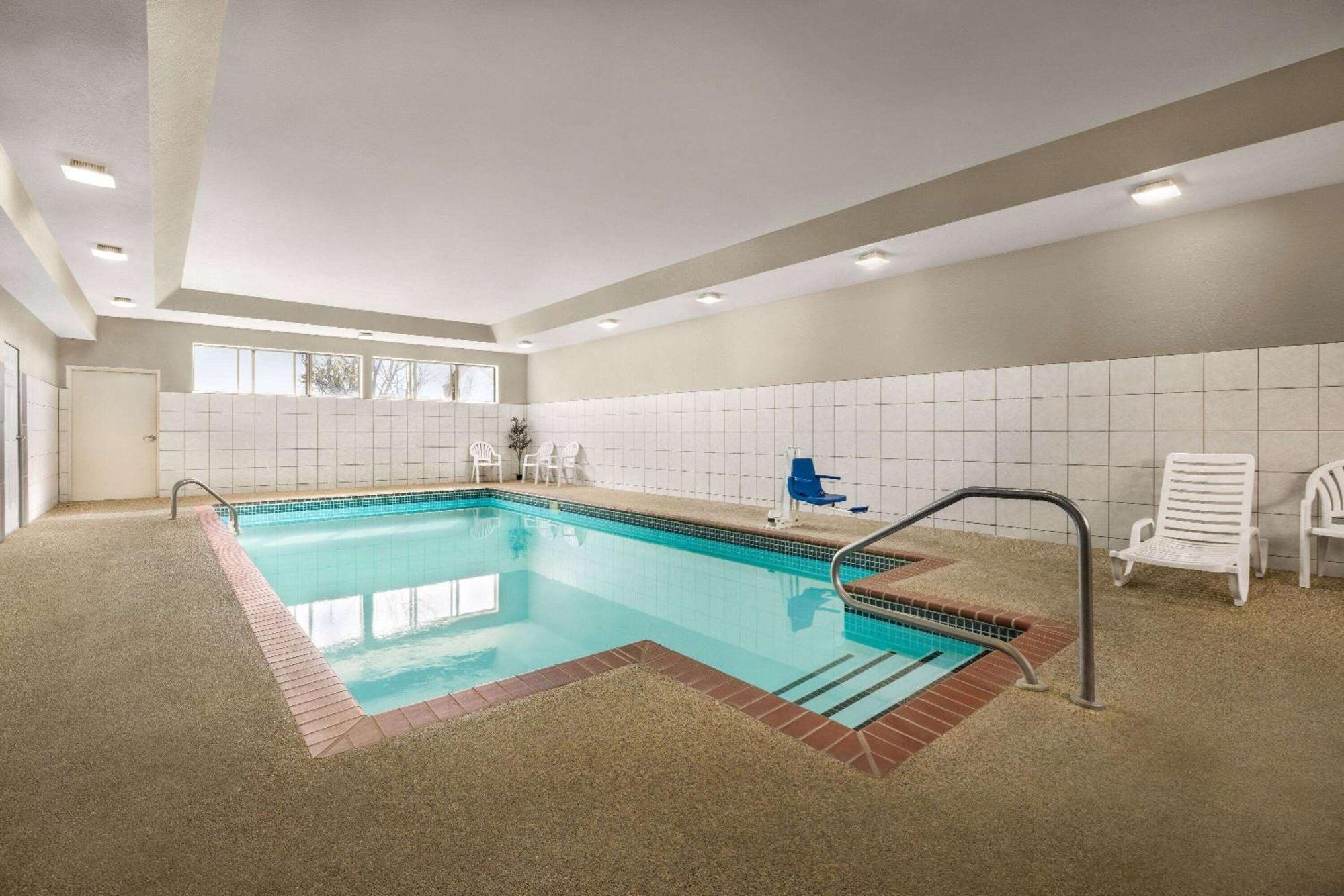 Microtel Inn & Suites By Wyndham New Ulm Zewnętrze zdjęcie